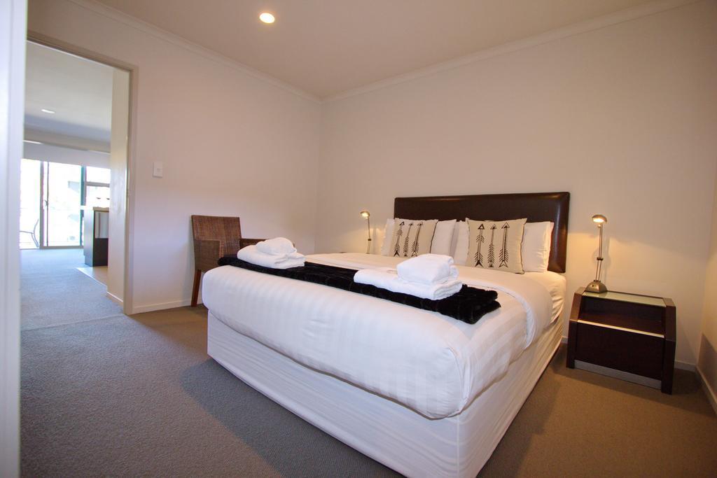 Marina Park Apartments Whitianga Bagian luar foto