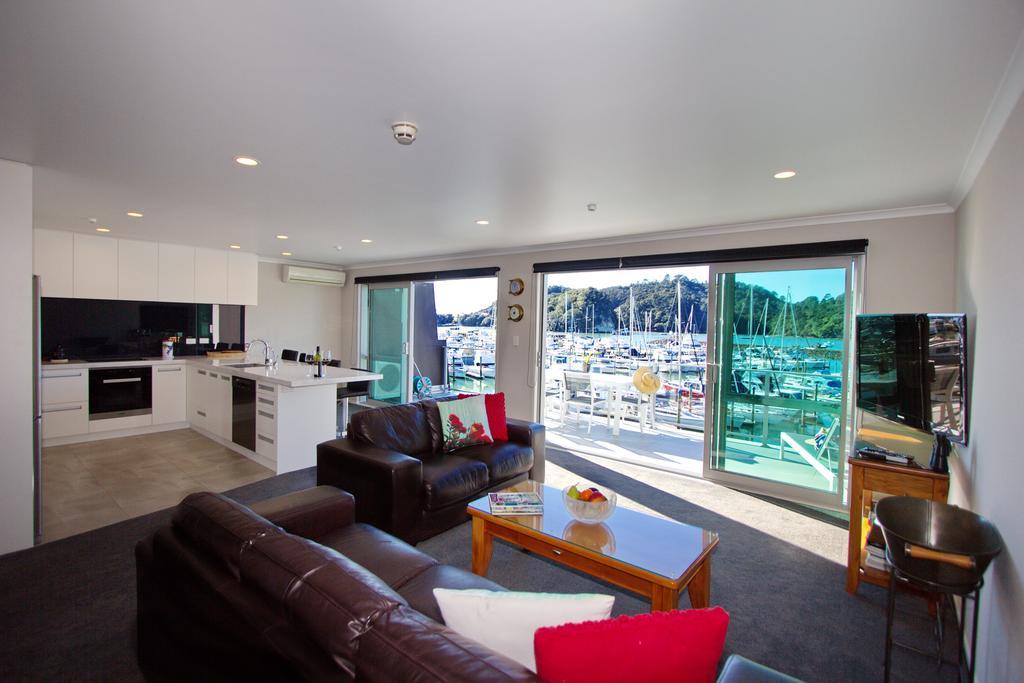 Marina Park Apartments Whitianga Bagian luar foto