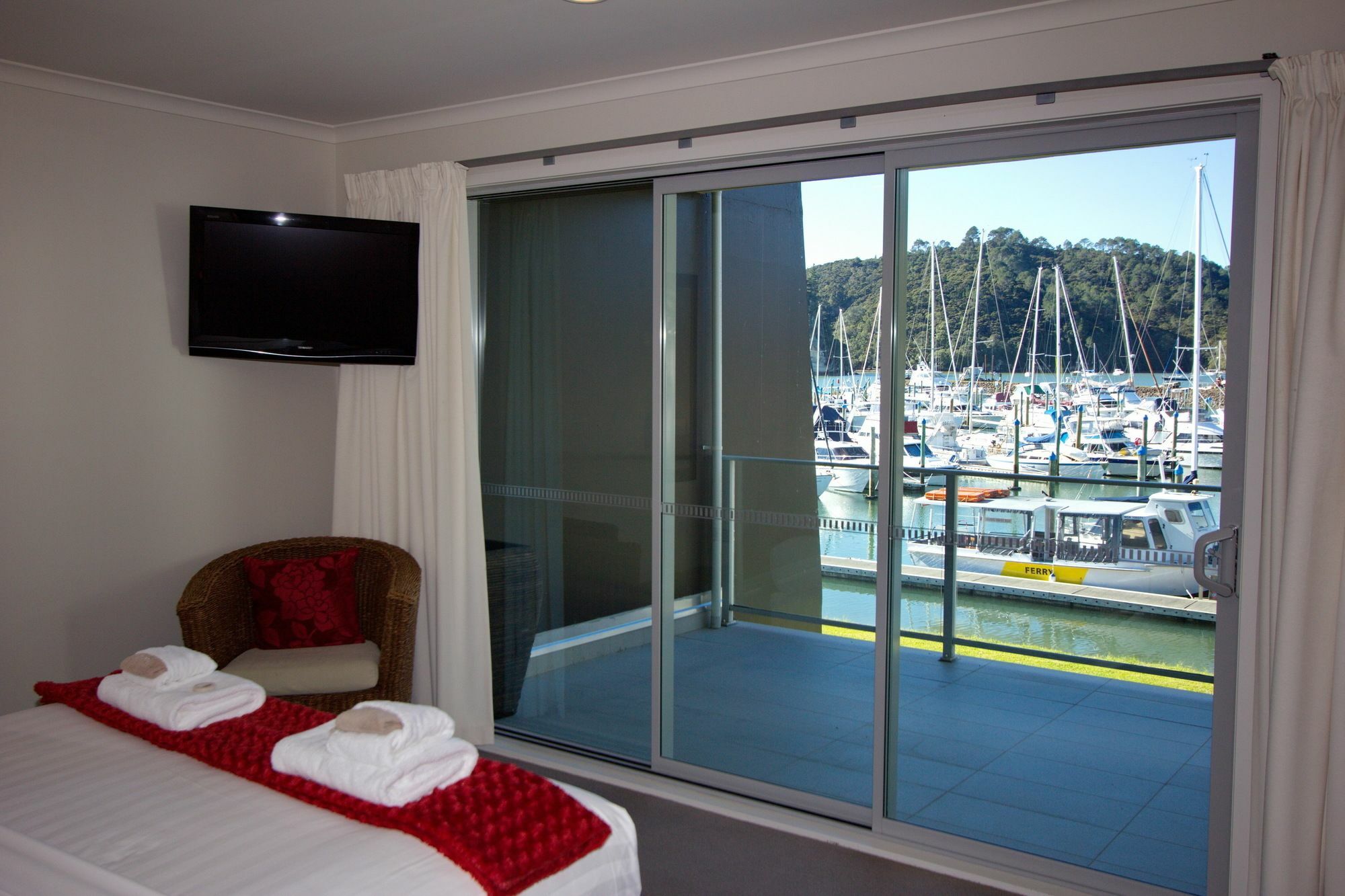 Marina Park Apartments Whitianga Bagian luar foto