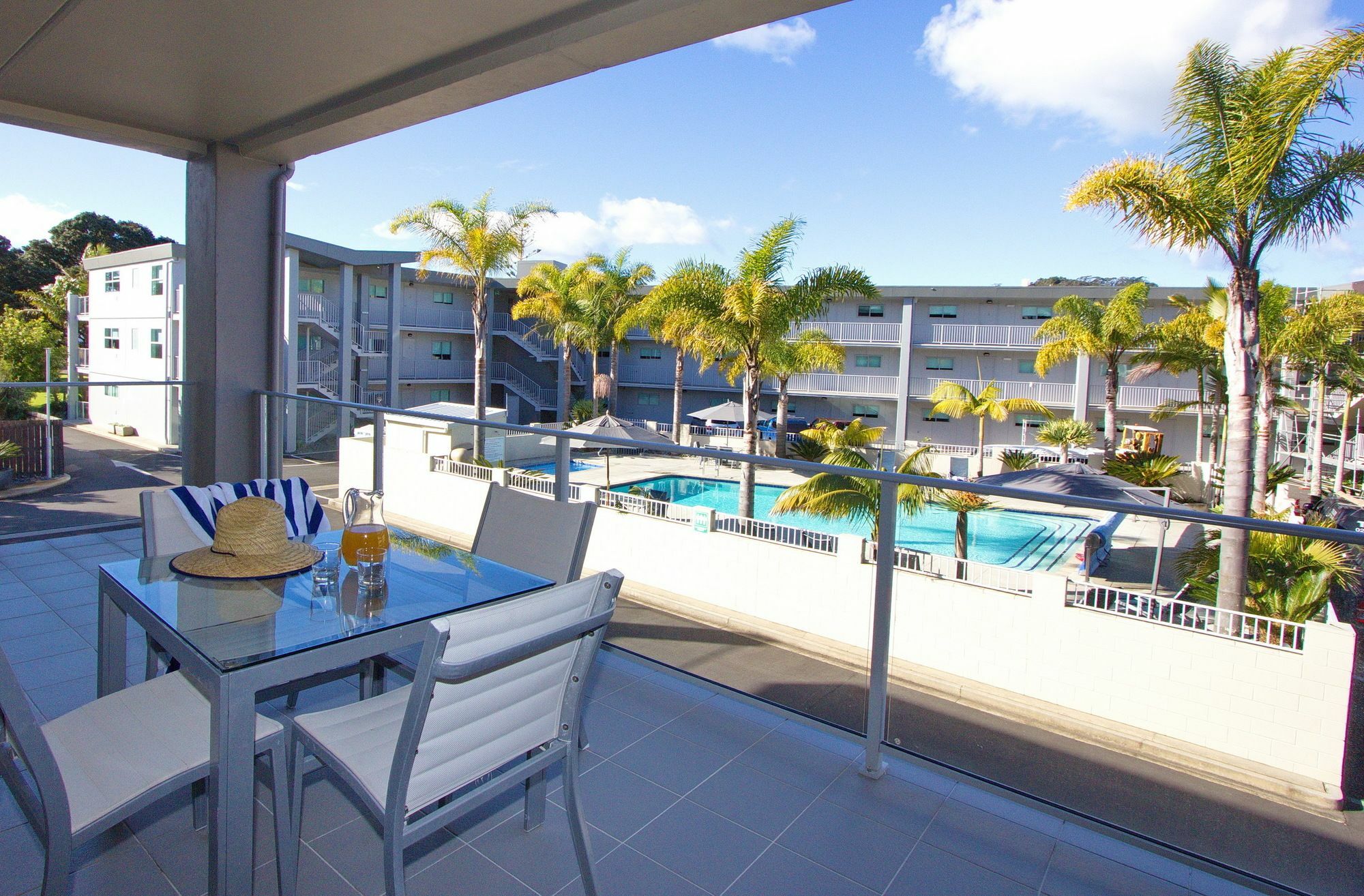 Marina Park Apartments Whitianga Bagian luar foto